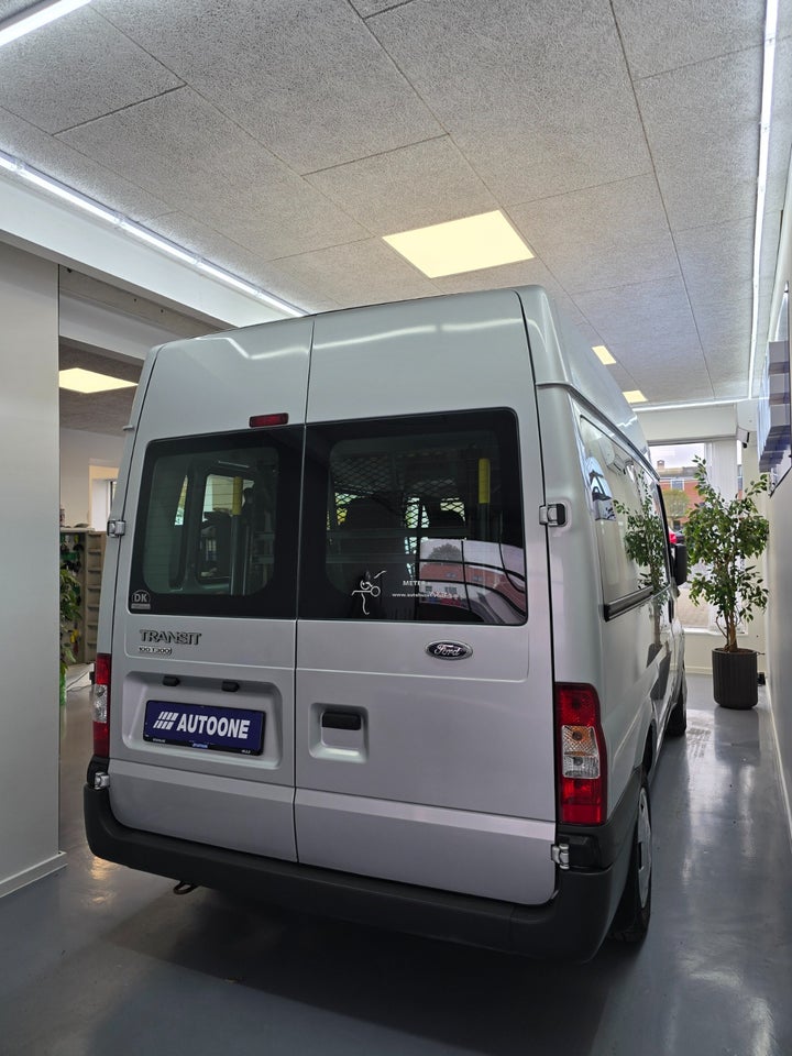 Ford Transit 300S Kombi 2,2 TDCi 100