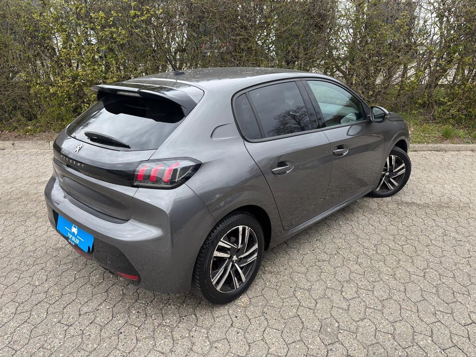 Peugeot 208 1,2 PureTech 100 Allure EAT8 5d