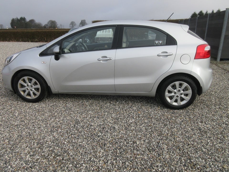 Kia Rio 1,2 CVVT Style+ 5d