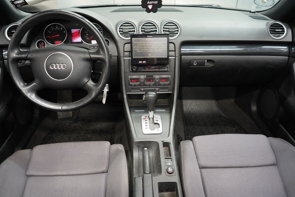 Audi A4 2,4 V6 Cabriolet Multitr. 2d
