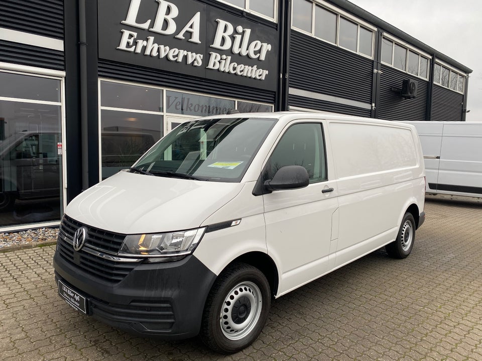 VW Transporter 2,0 TDi 110 Kassevogn lang