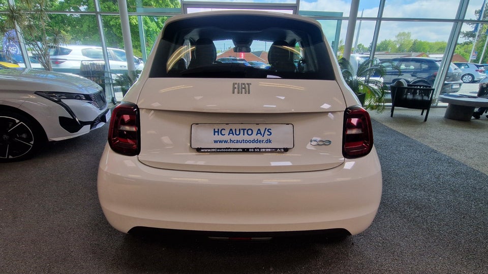 Fiat 500e 42 Icon 3d