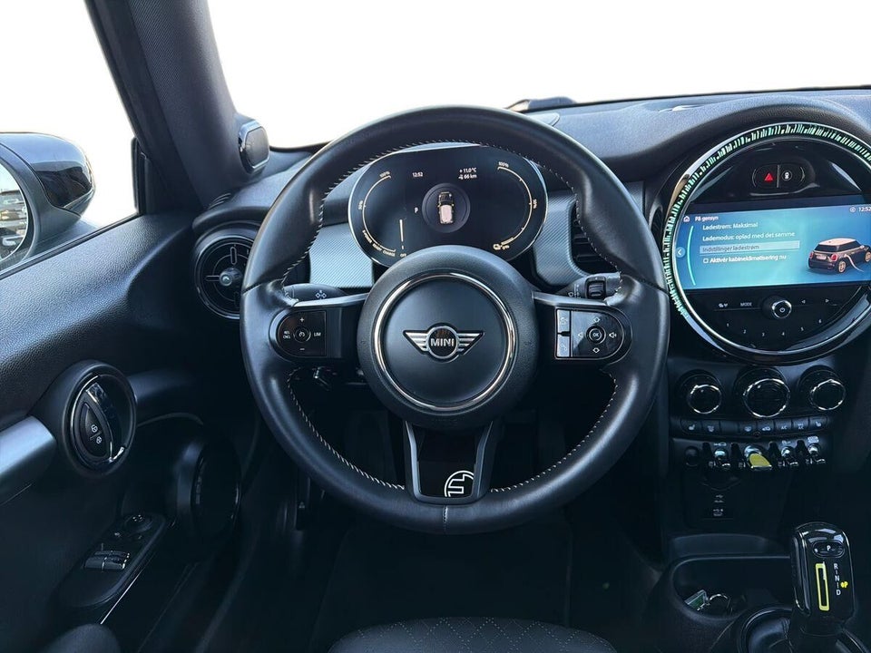 MINI Cooper SE Yours Trim 3d