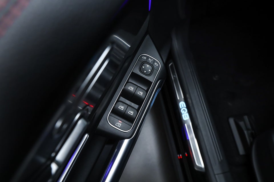 Mercedes EQB250+ AMG Advance 5d