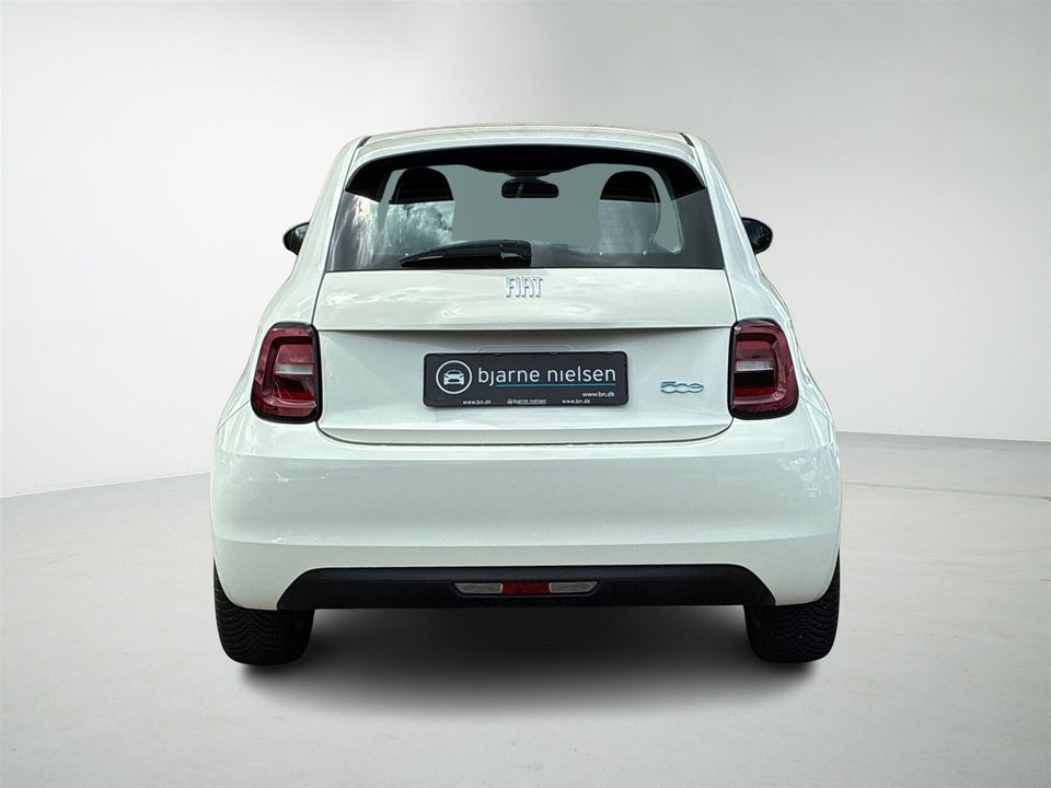 Fiat 500e 42 Icon 3d