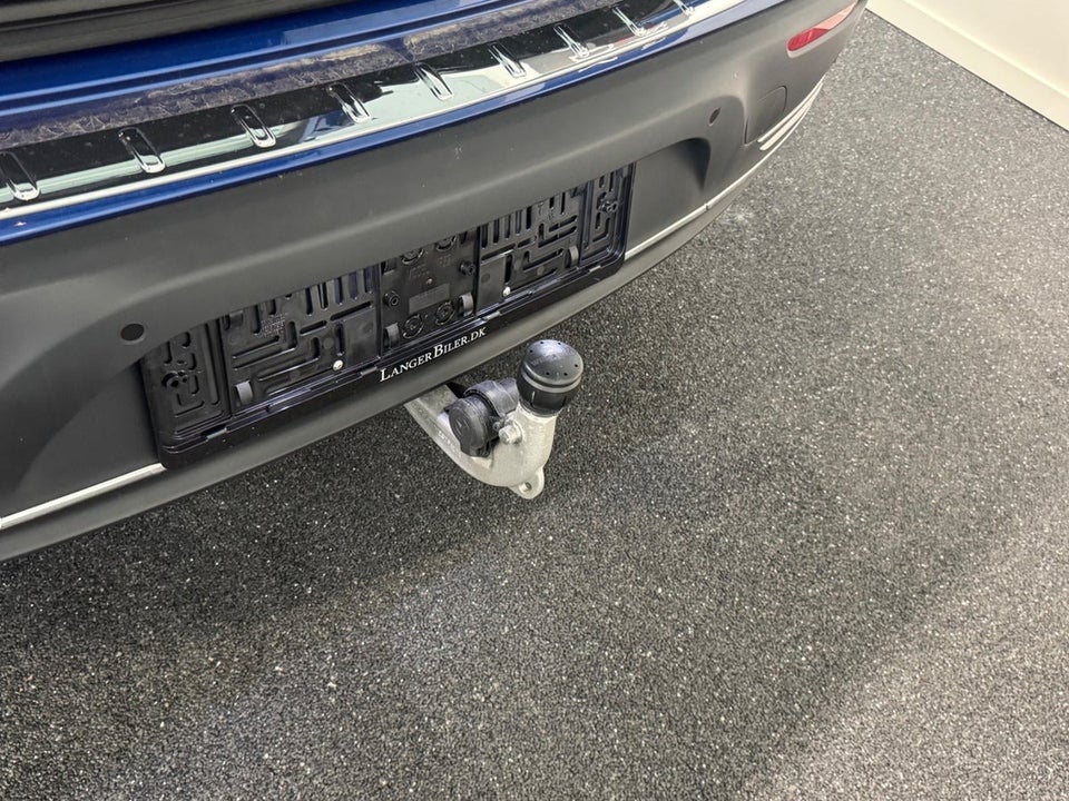 Mercedes EQA300 Progressive 4Matic 5d