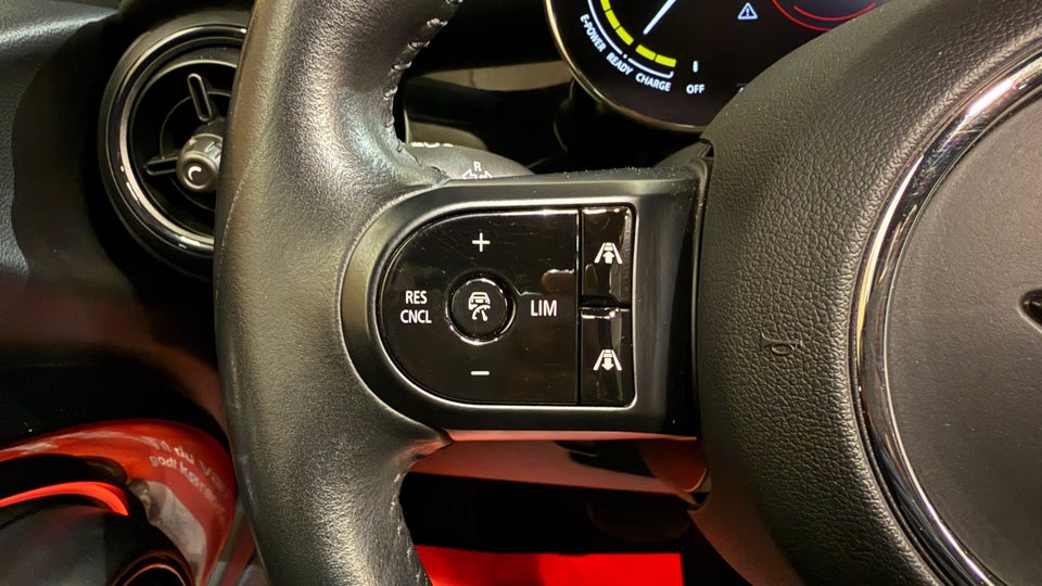 MINI Cooper SE Classic Trim 3d