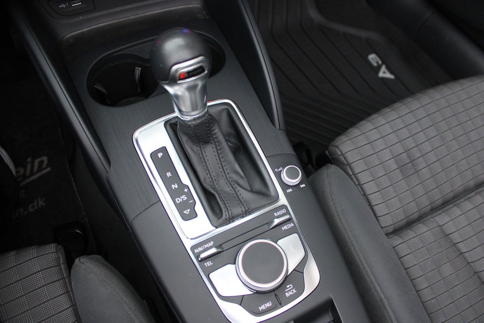 Audi A3 35 TFSi Sport Cabriolet S-tr. 2d