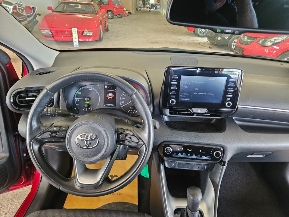 Toyota Yaris 1,5 Hybrid H3 Vision e-CVT 5d