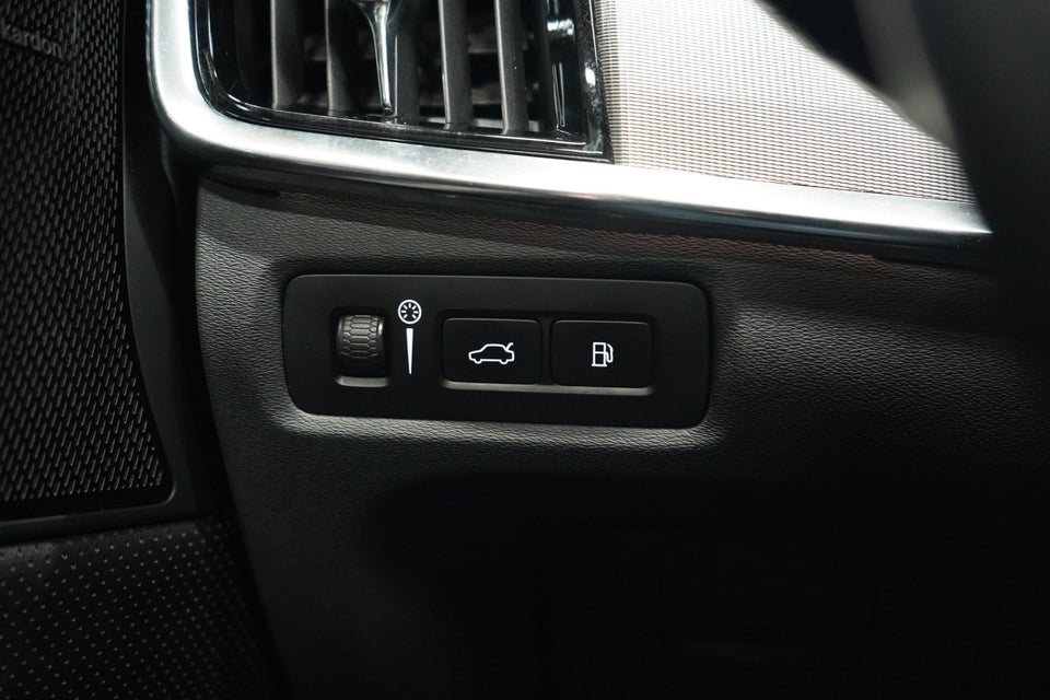 Volvo V90 2,0 T6 ReCharge R-Design aut. AWD 5d