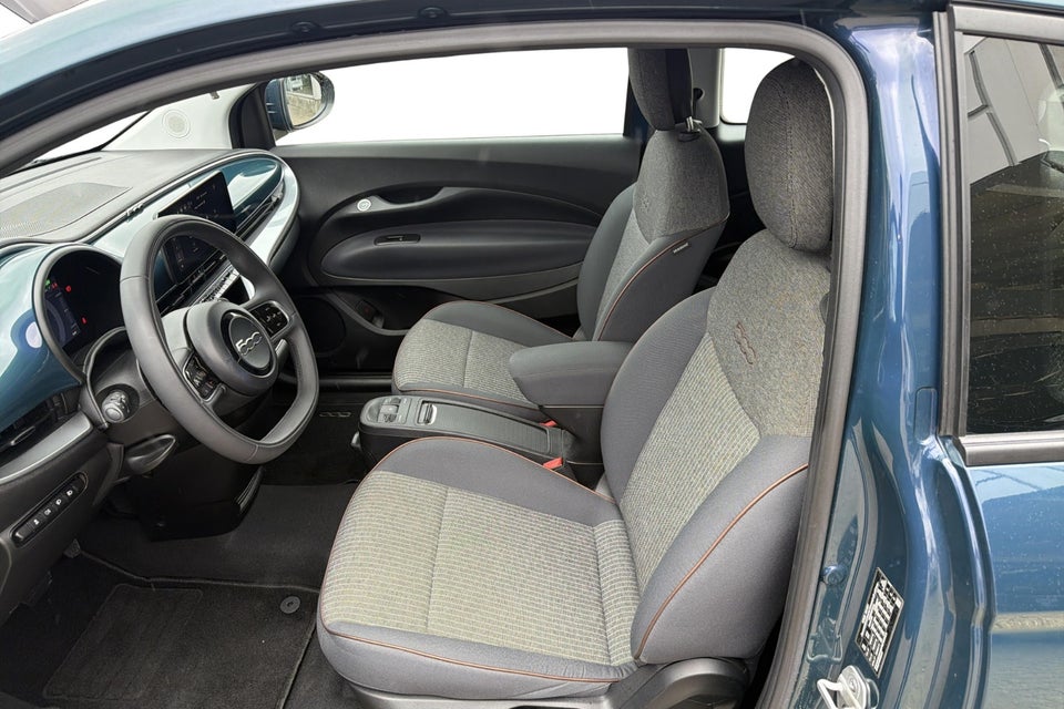 Fiat 500e 42 Icon Cabrio 2d