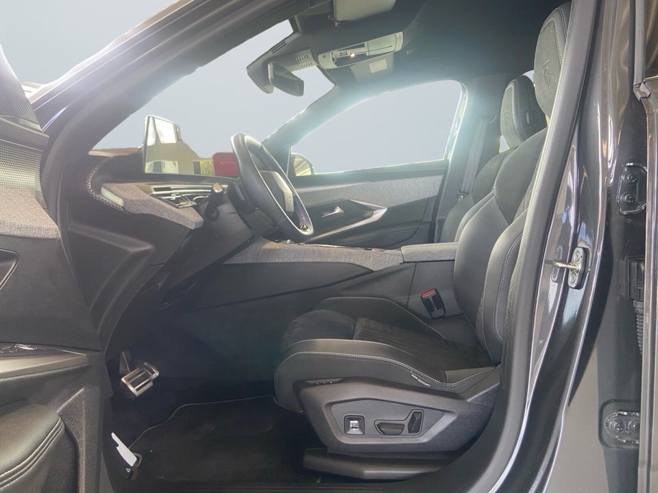 Peugeot e-5008 77 GT 7prs 5d