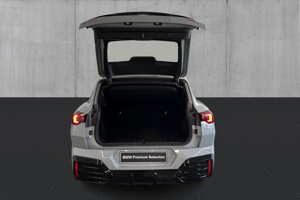 BMW iX2 eDrive20 M-Sport 5d