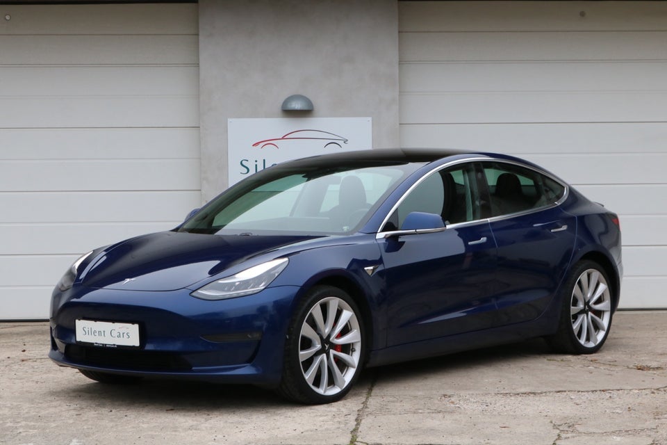 Tesla Model 3 Performance AWD 4d