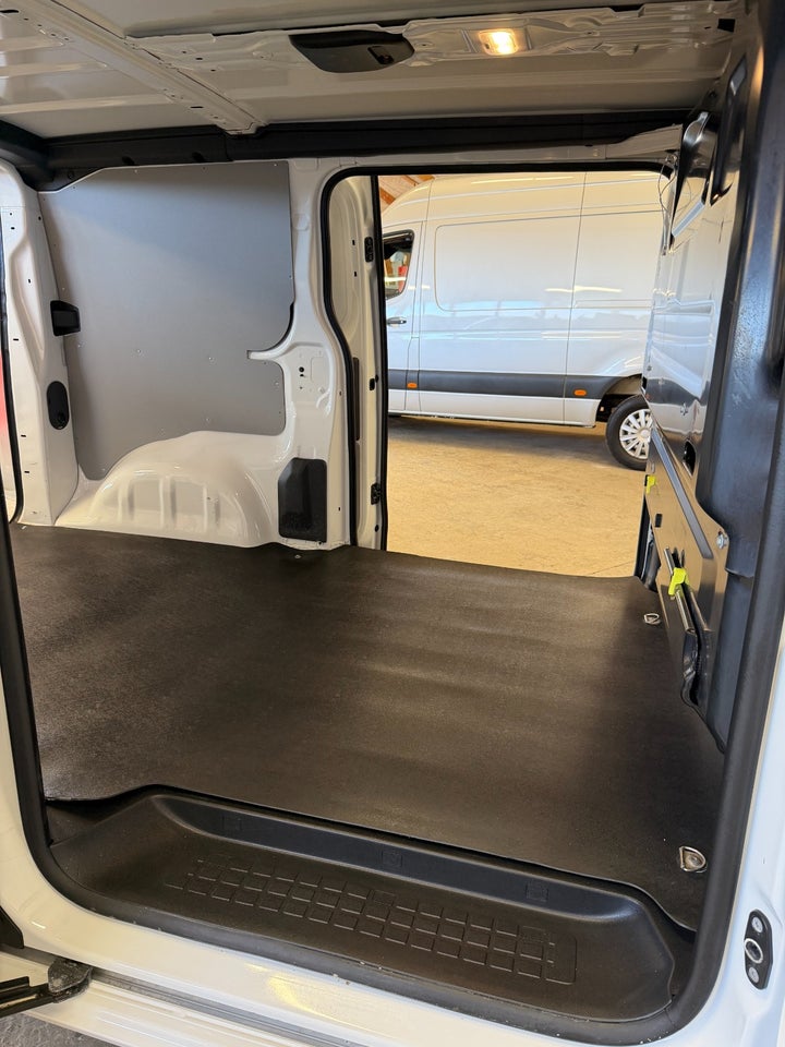 Peugeot e-Expert 75 L2 Premium Van