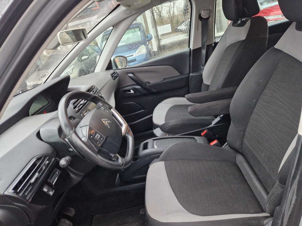 Citroën Grand C4 Picasso 1,6 e-HDi 115 Seduction ETG6 7prs 5d
