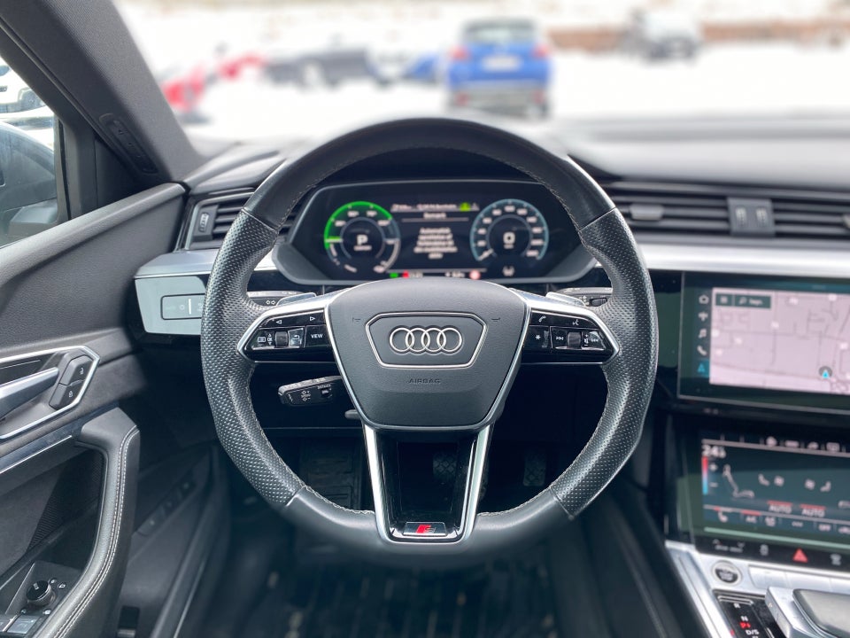 Audi e-tron 55 S-line quattro 5d