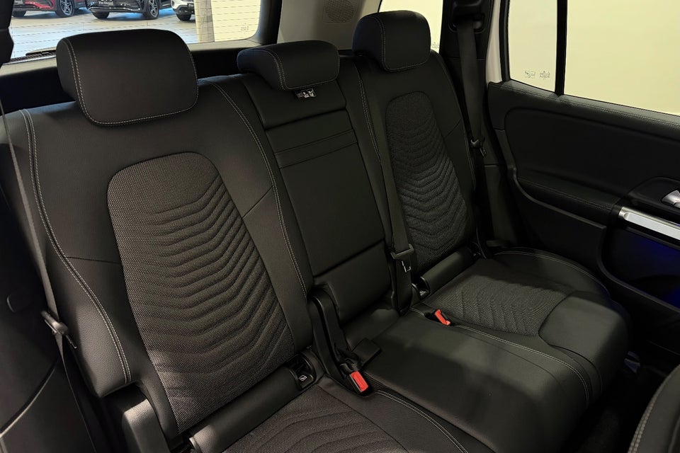 Mercedes EQB300 Progressive 4Matic 5d