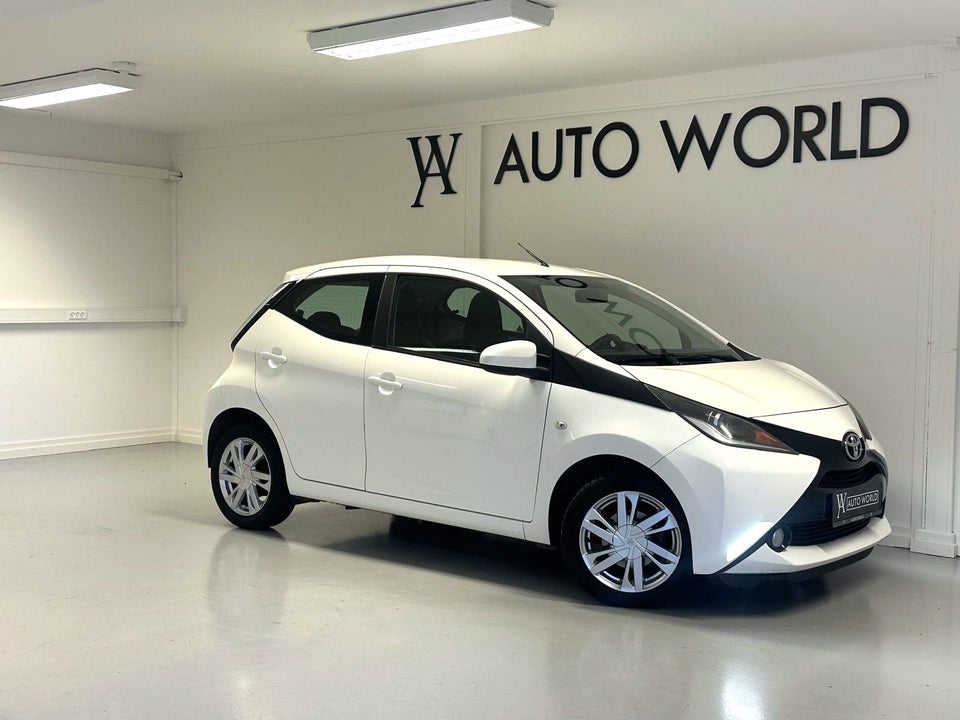 Toyota Aygo 1,0 VVT-i x-change x-shift 5d