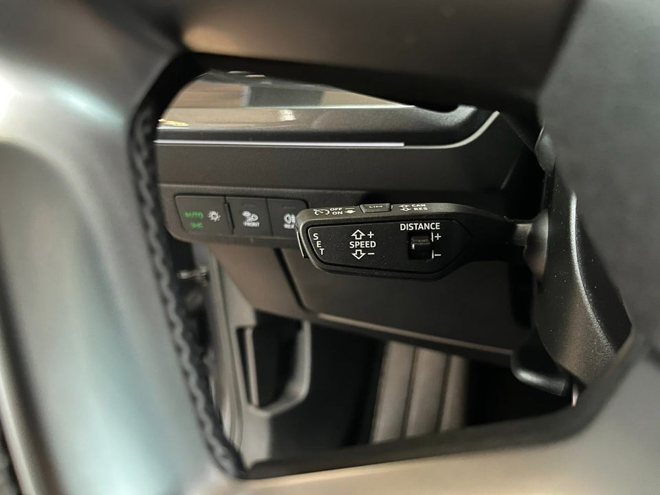 Audi Q4 e-tron 45 S-line 5d