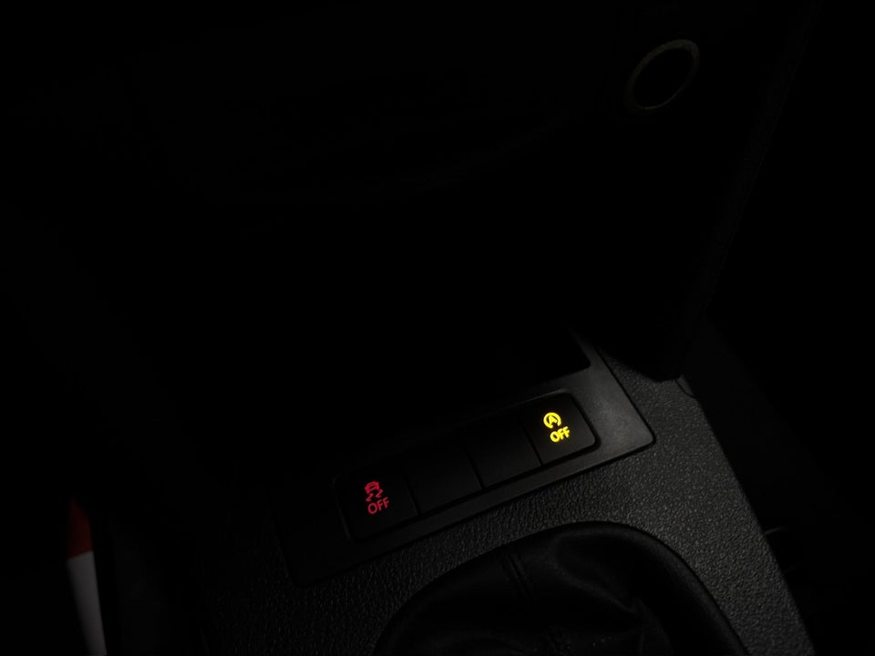 VW Caddy 1,6 TDi 102 BMT Van 5d