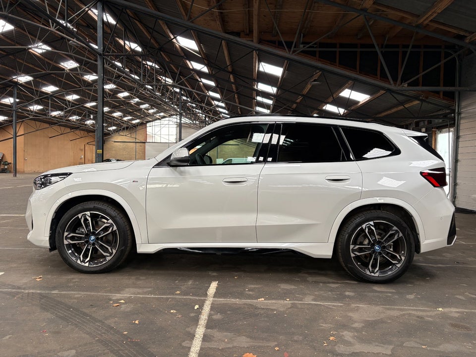 BMW iX1 xDrive30 M-Sport 5d