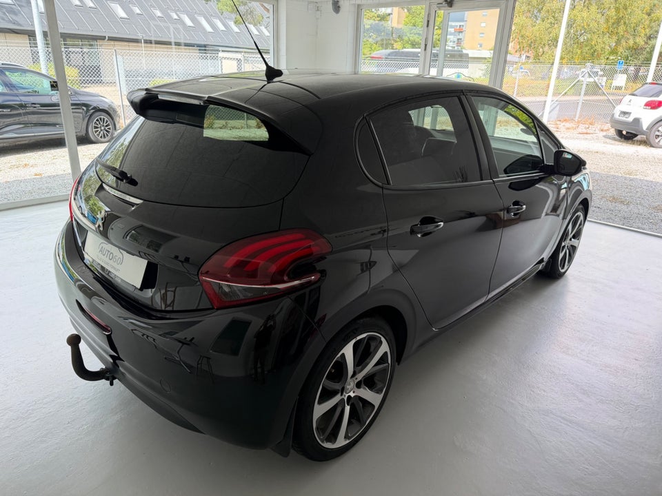 Peugeot 208 1,6 BlueHDi 100 Envy 5d