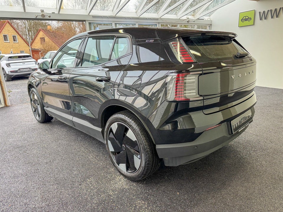 Volvo EX30 Extended Range Plus 5d