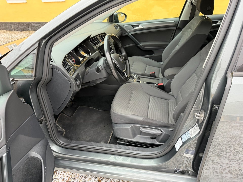 VW Golf VII 1,5 TSi 130 Comfortline DSG 5d