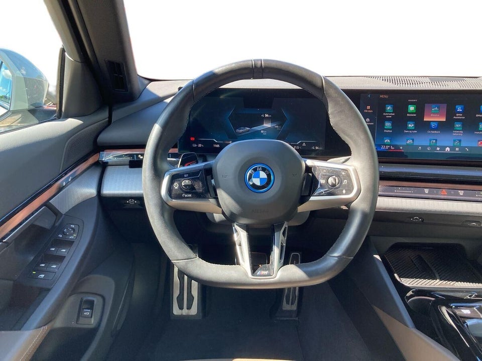 BMW i5 eDrive40 M-Sport 4d
