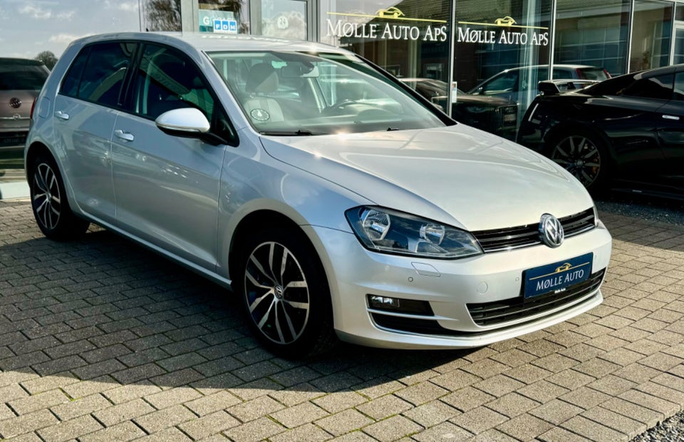 VW Golf VII 1,6 TDi 110 Allstar Variant DSG BM 5d