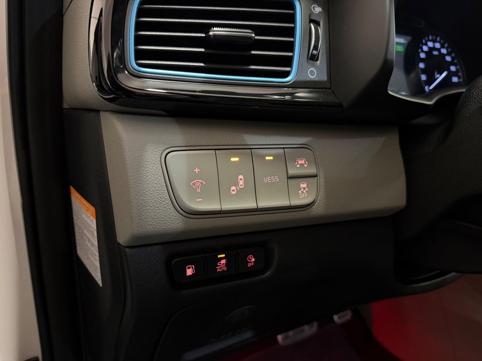 Kia Niro 1,6 HEV Advance DCT 5d