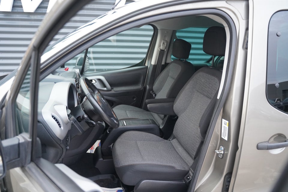 Citroën Berlingo 1,6 BlueHDi 120 Feel 5d