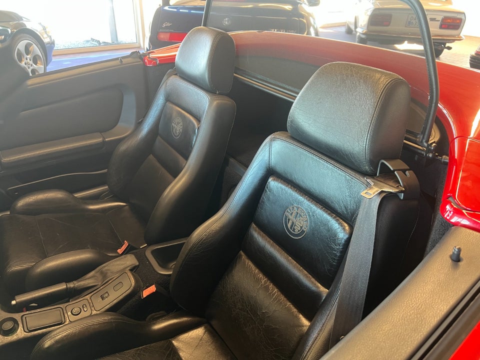 Alfa Romeo Spider 2,0 TS 2d
