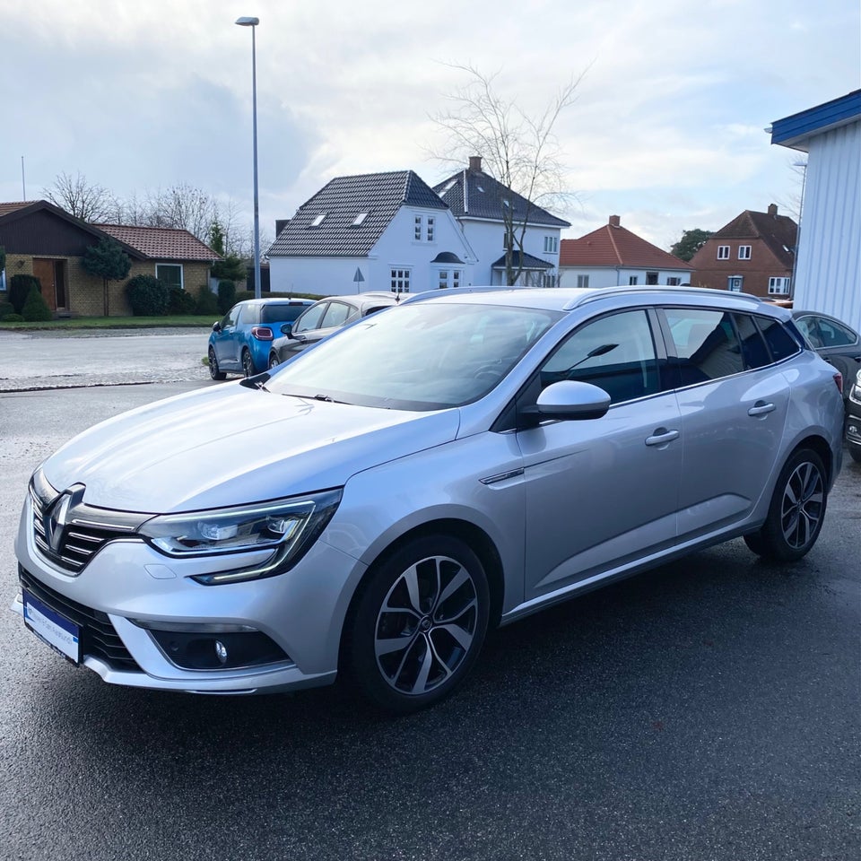 Renault Megane IV 1,3 TCe 140 Bose Edition Sport Tourer EDC 5d