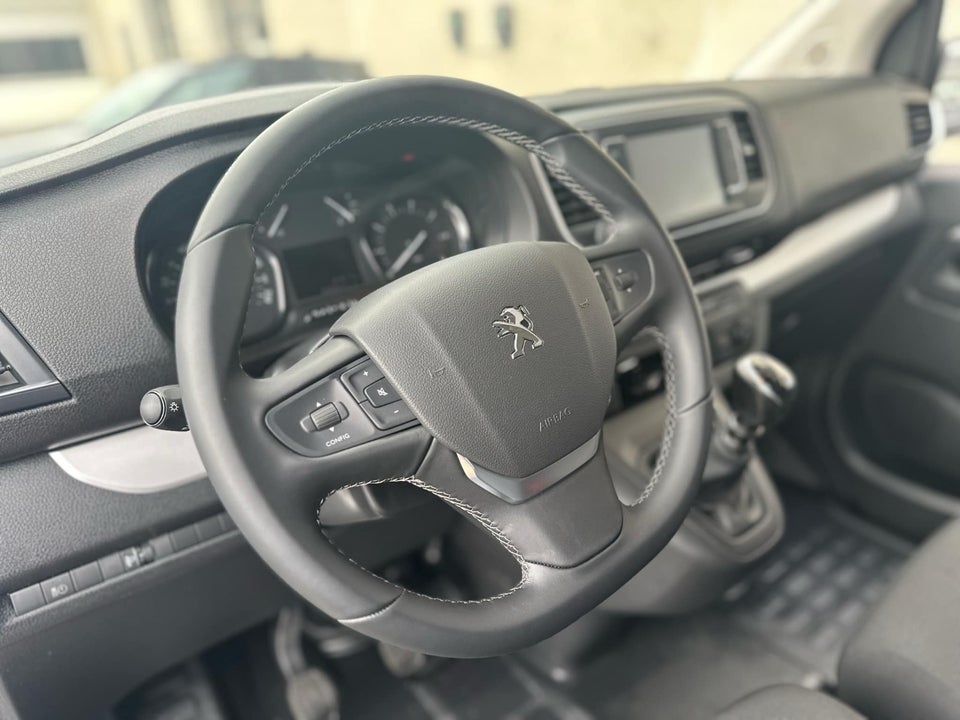 Peugeot Expert 2,0 BlueHDi 144 L2 Plus Van
