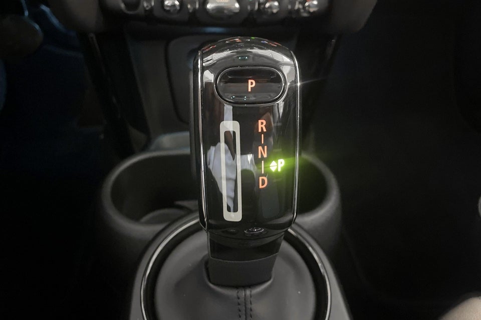 MINI Cooper SE Classic Trim 3d