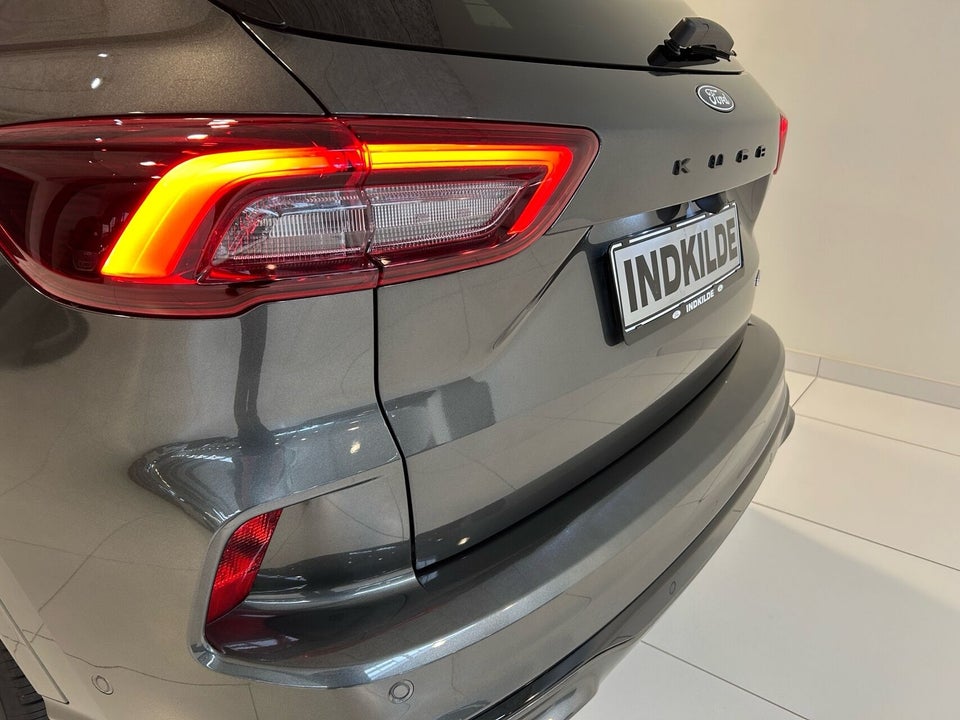 Ford Kuga 2,5 PHEV ST-Line X CVT 5d