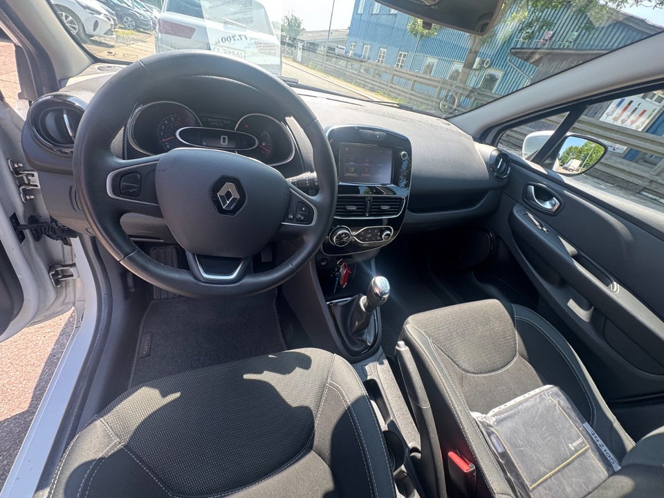 Renault Clio IV 0,9 TCe 90 Expression 5d