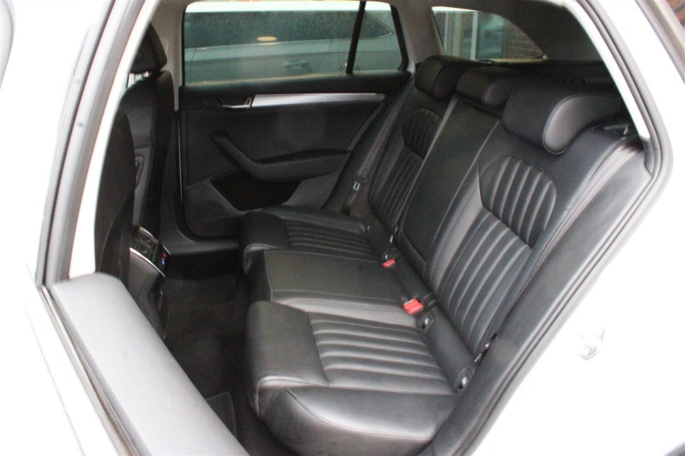 Skoda Superb 1,5 TSi 150 Style Business Combi DSG 5d
