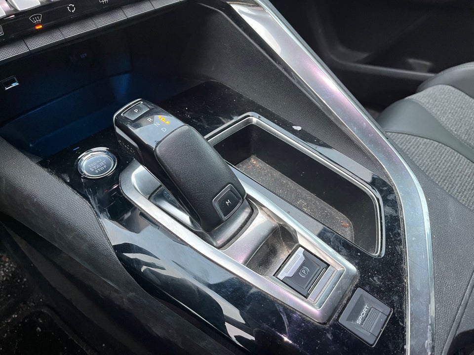 Peugeot 3008 1,5 BlueHDi 130 Allure Limited EAT8 Van 5d