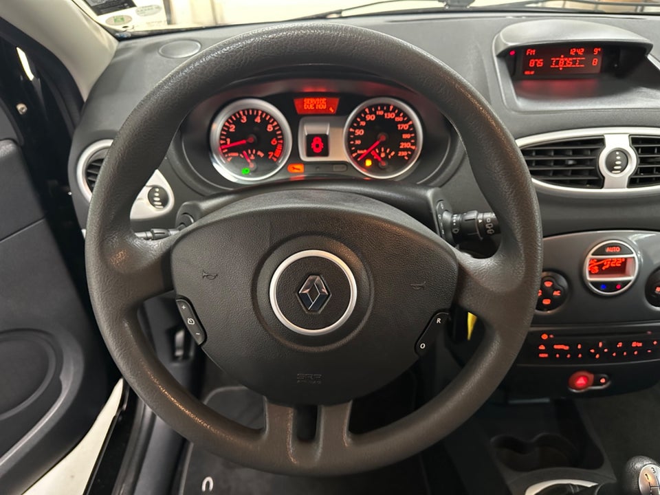 Renault Clio III 1,2 TCe Expression Sport Tourer 5d