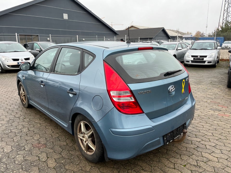 Hyundai i30 1,6 CRDi 90 Blue Drive 5d