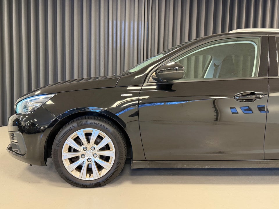 Peugeot 308 1,5 BlueHDi 130 Style SW 5d