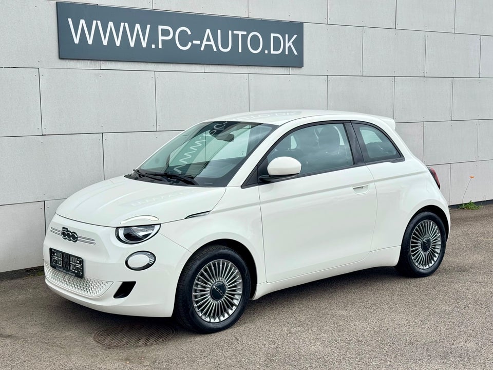 Fiat 500e 42 Icon 3d