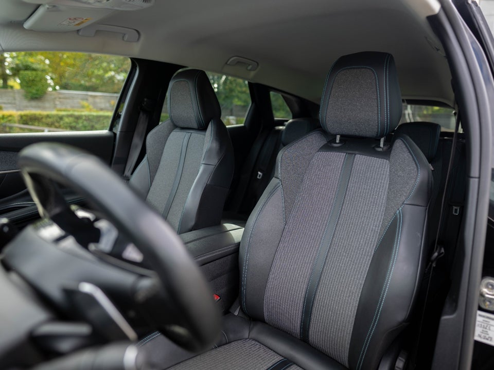 Peugeot 3008 1,5 BlueHDi 130 Allure Pack EAT8 5d