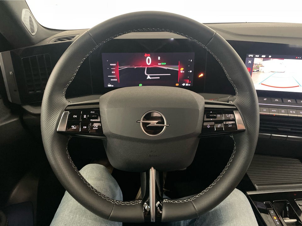 Opel Astra-e 54 GS Sports Tourer 5d