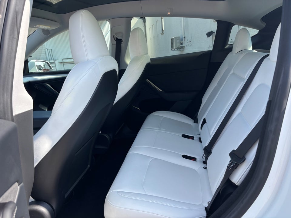 Tesla Model Y Performance AWD 5d
