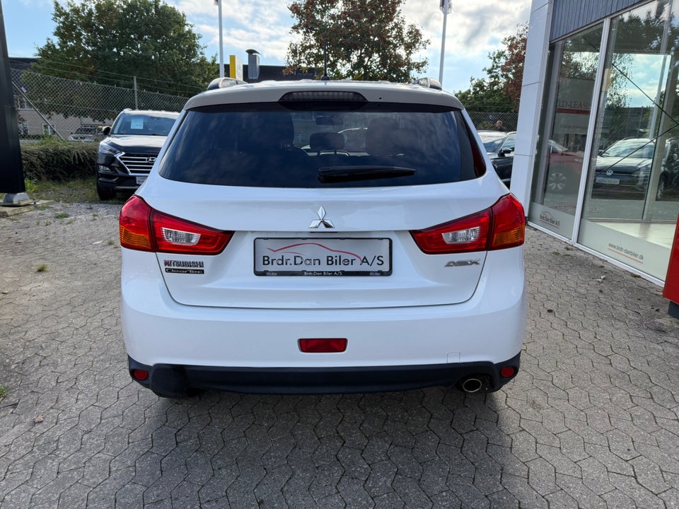 Mitsubishi ASX 1,6 Invite 5d