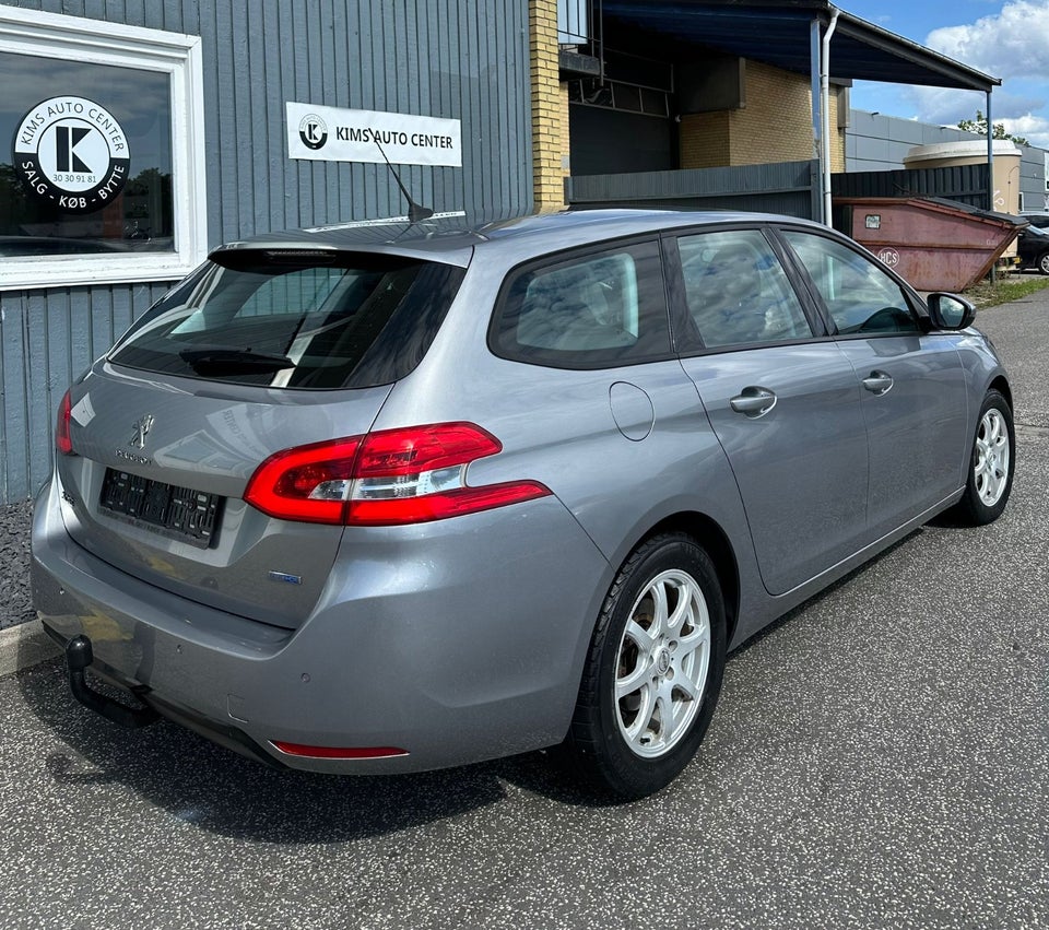 Peugeot 308 1,6 BlueHDi 120 Style SW 5d